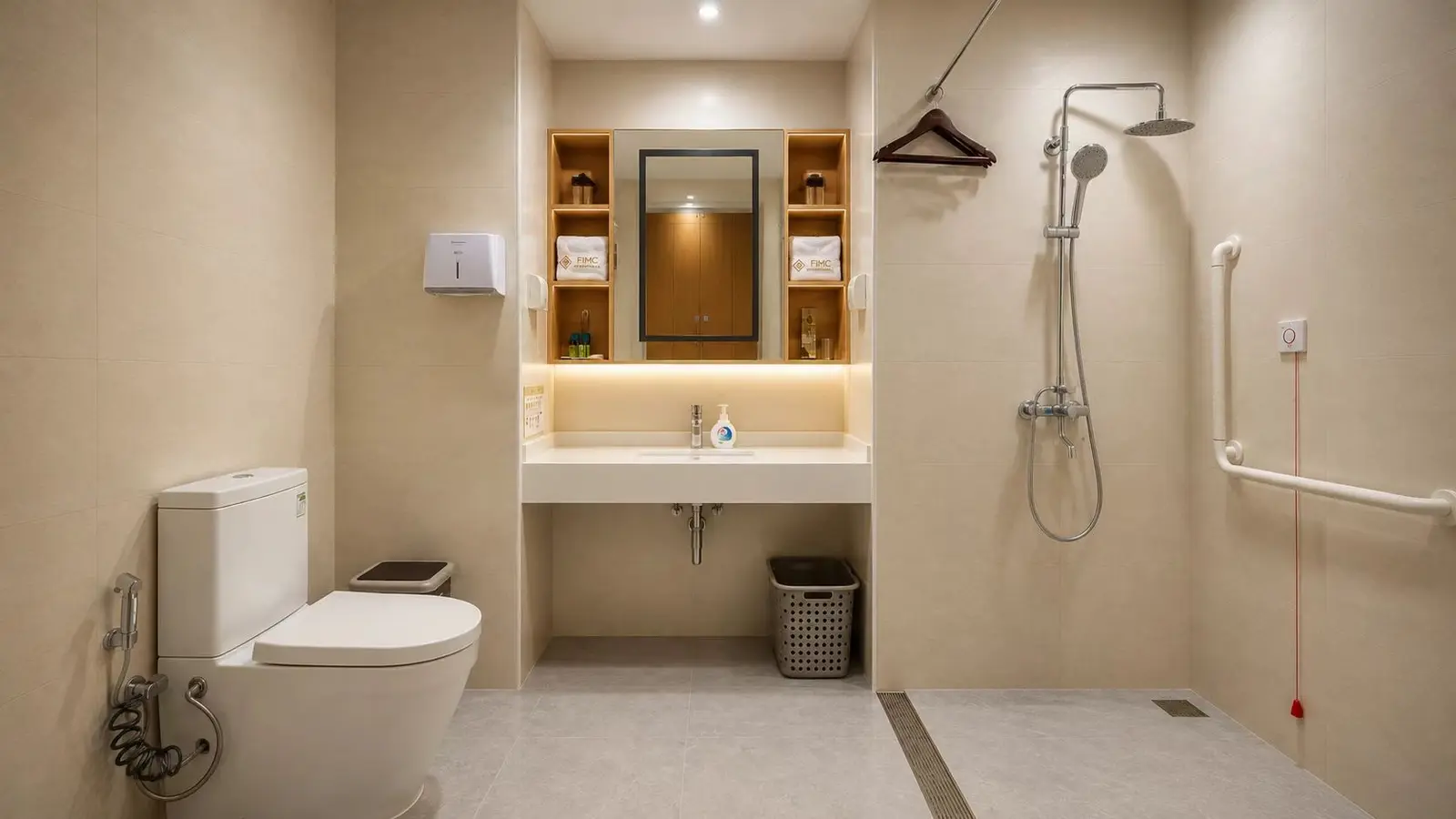 Accessible en-suite patient bathroom